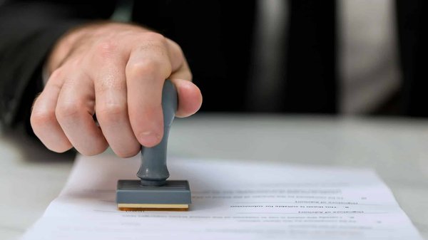 Comment recevoir rapidement une traduction assermentée ?