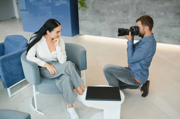 Photographe à Lyon : comment il fait son travail ?